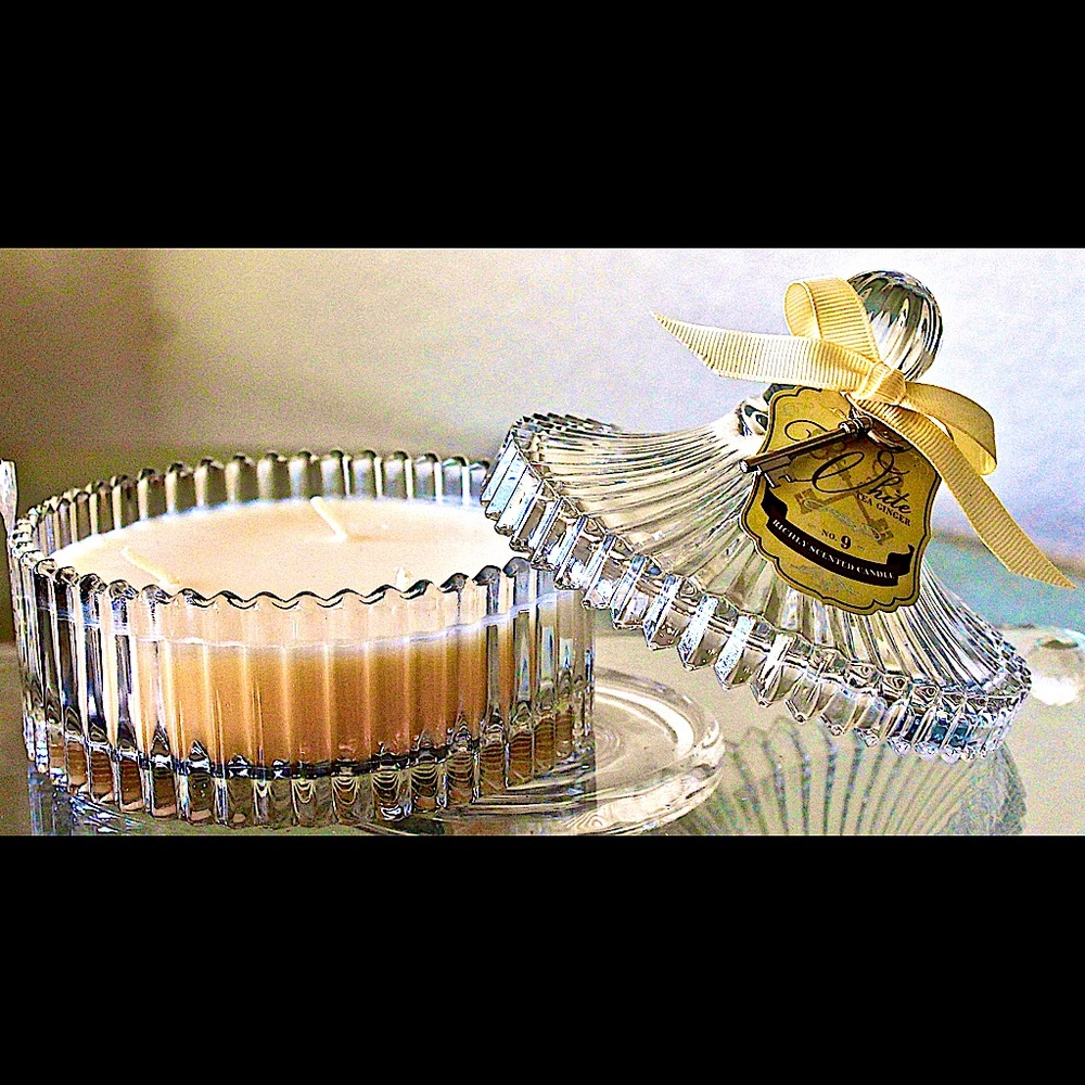 DW HOME CANDLE WHITE TEA GINGER RICHLY SCENTED 3 WICK